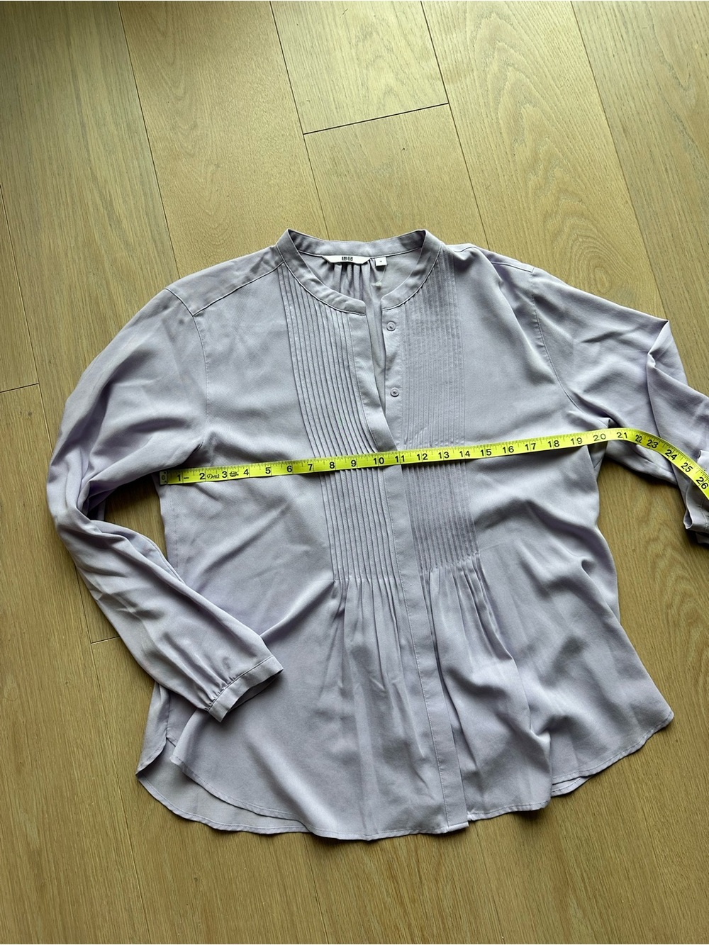 lavender Uniqlo Rayon Pintuck Long-Sleeved Blouse - Picture 4 of 5